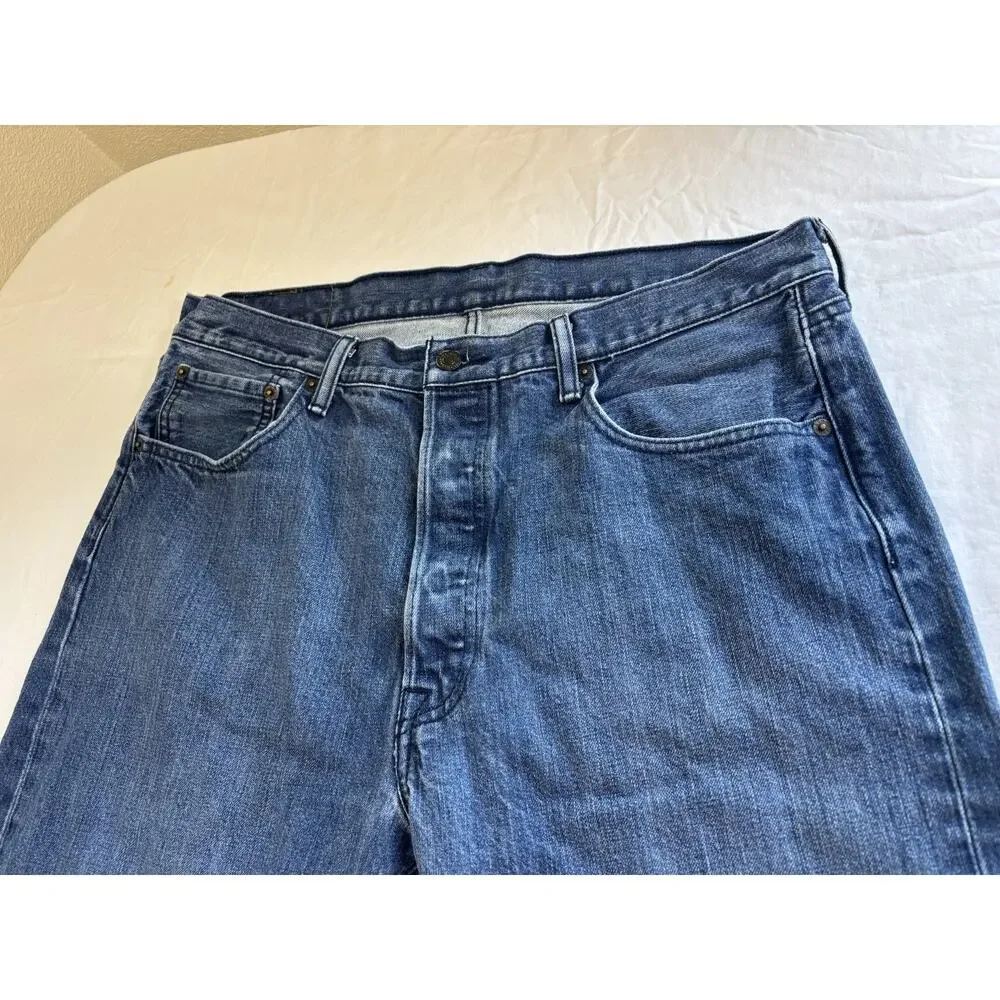 Levi's 501 Jeans Mens 36x32 Straight Leg Button Fly Medium Wash Western Cowboy